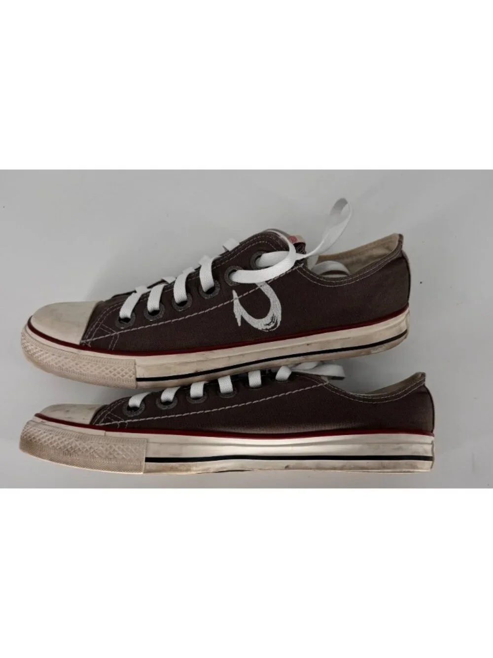 True Religion Vintage Brown Canvas Low-Top Sneakers With White Laces Size 9 Mens